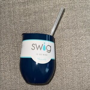 Swig Blue Wine Tumbler with Straw